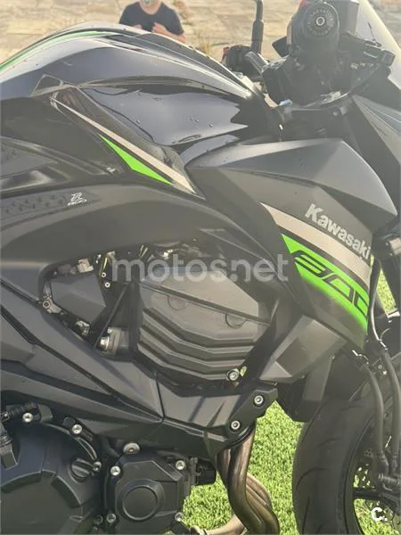 Kawasaki Z 800e – Vista 5