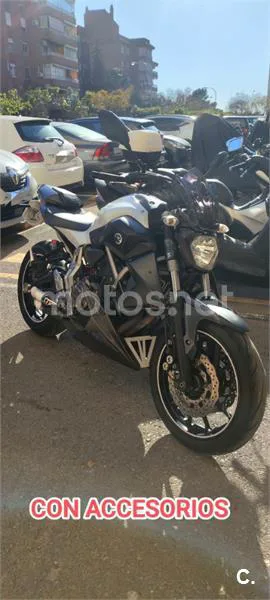 Yamaha MT-07 – Vista 4