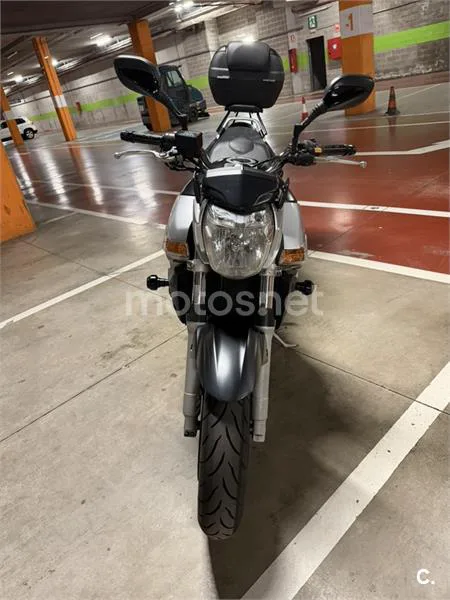 Suzuki GSR 600 – Vista 3