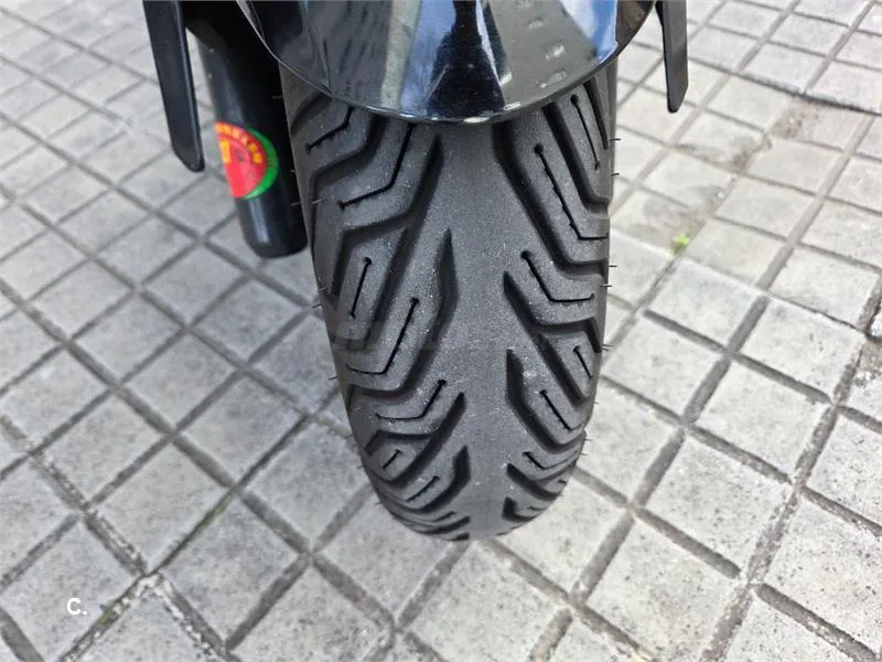 SYM Joymax 300 – Vista 9