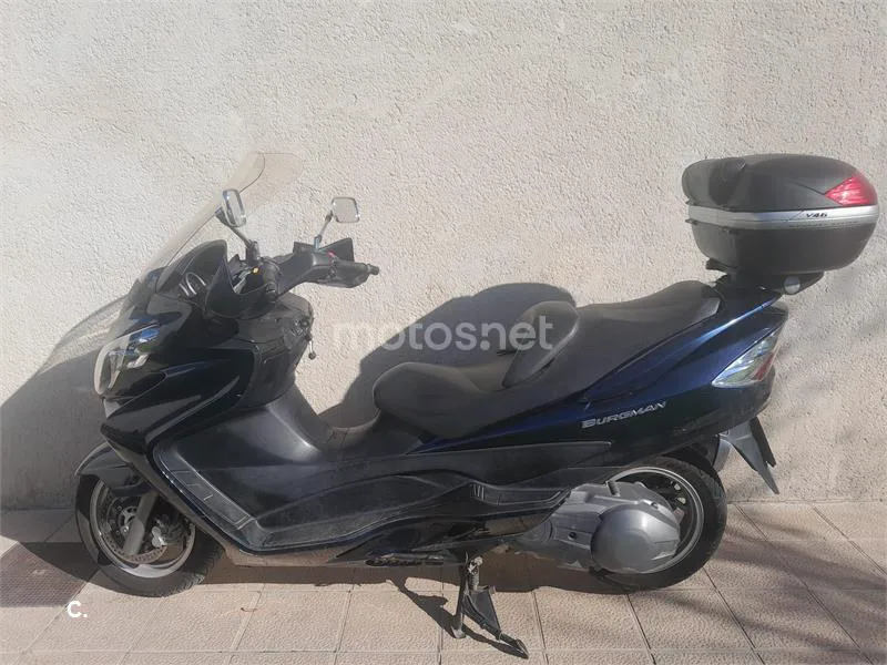 Suzuki Burgman 400 – Vista 2