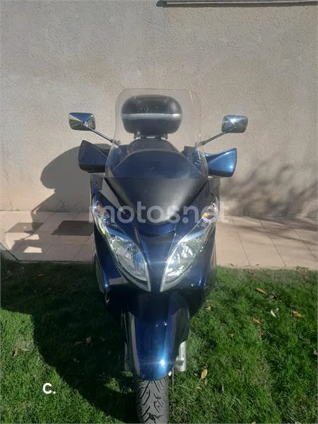 Suzuki Burgman 400 – Vista 3