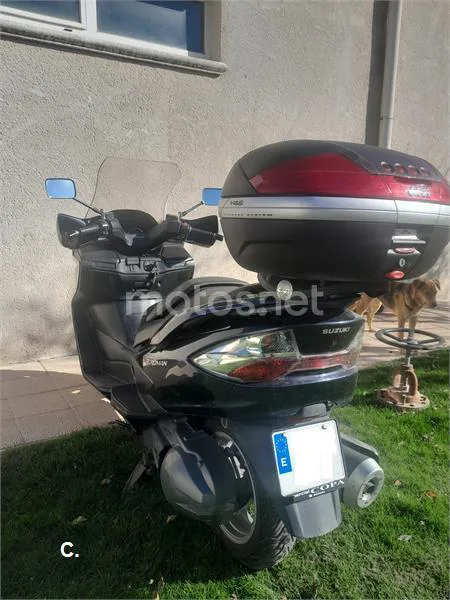 Suzuki Burgman 400 – Vista 6