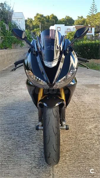 Triumph Daytona 675R - Vista 3