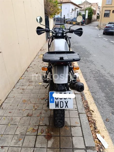 Royal Enfield Himalayan 410 – Vista 4