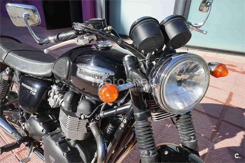 Triumph Bonneville T100 – Vista 4