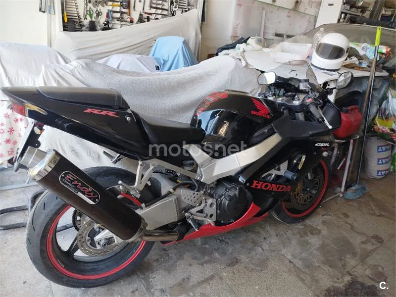 Honda CBR 900RR FIREBLADE – Vista 3