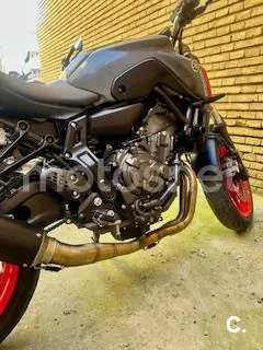 Yamaha MT-07 – Vista 7