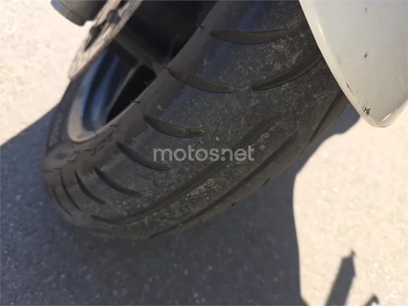 Yamaha Majesty 400 – Vista 9