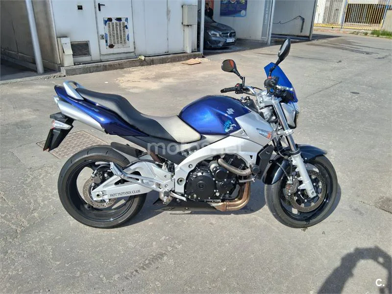 Suzuki GSR 600 – Vista 2
