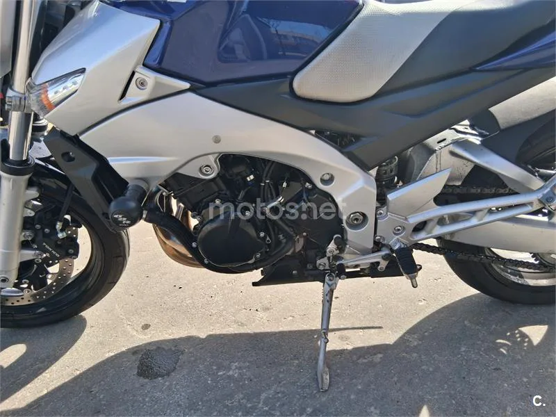 Suzuki GSR 600 – Vista 6
