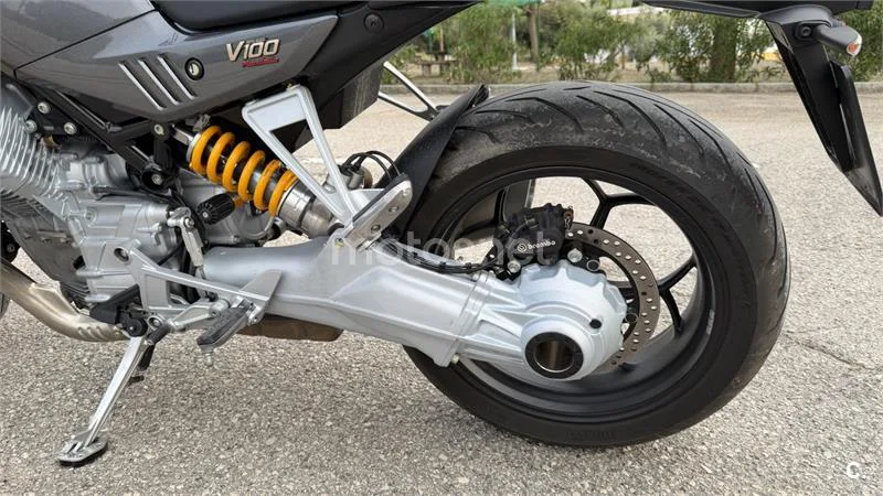 Moto Guzzi V100 Mandello – Vista 3