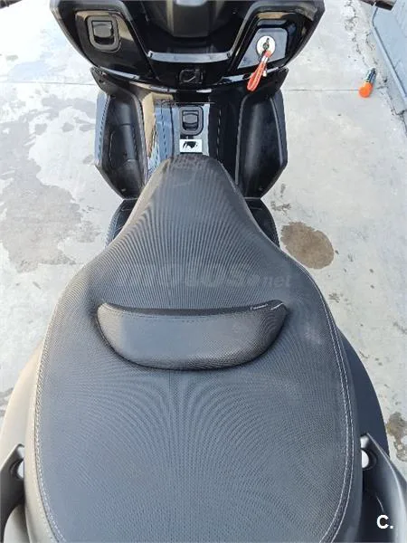 Kymco K-XCT 125i – Vista 3