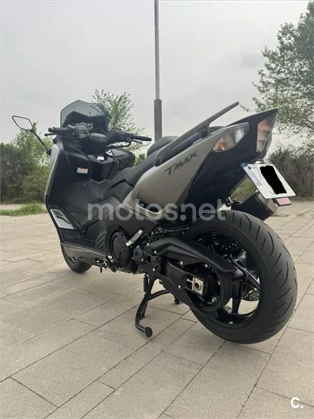 Yamaha TMAX 530 – Vista 4