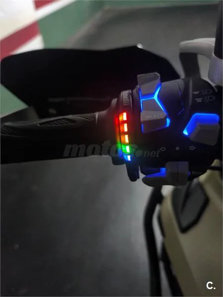 Benelli TRK 702 X – Vista 7