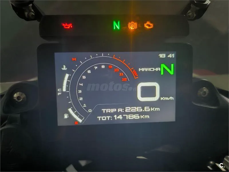 Benelli TRK 702 X – Vista 8