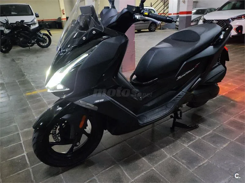 Kymco Super Dink 125i – Vista 3