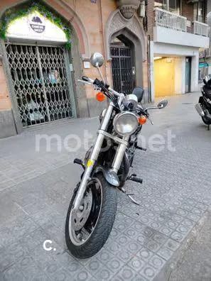 Triumph Speedmaster 800 – Vista 7