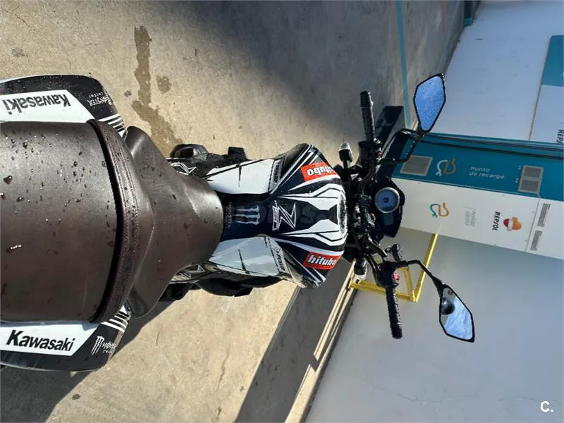 Kawasaki Z 750 – Vista 6