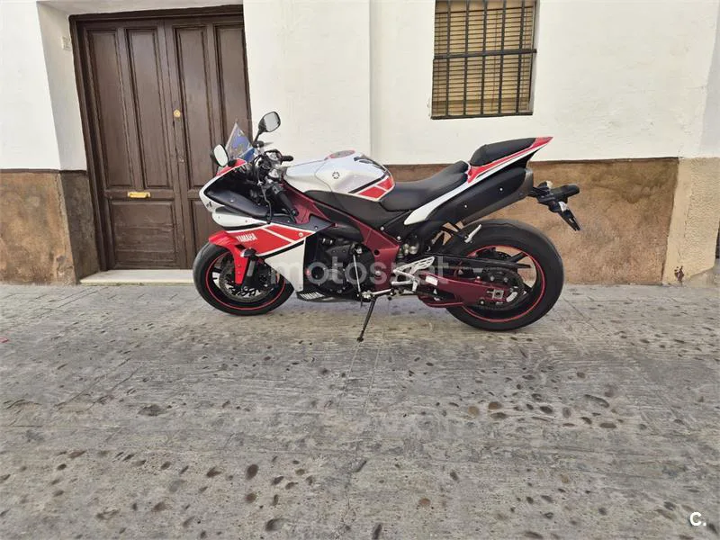 Yamaha R1 – Vista 2