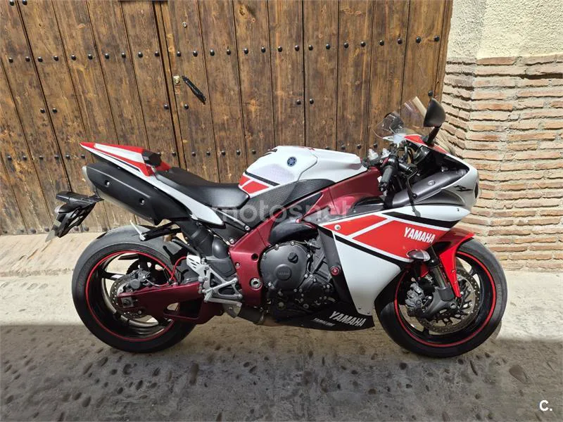 Yamaha R1 – Vista 7