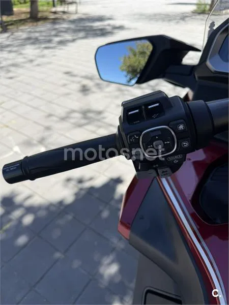 Honda GL 1800 Gold Wing – Vista 4