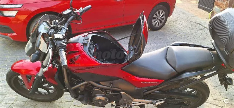 Honda NC 750 S – Vista 4