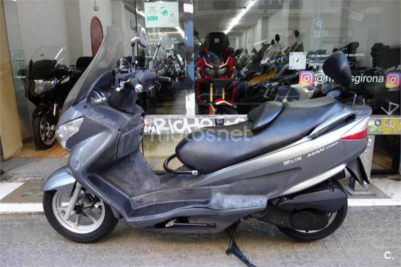 Suzuki Burgman 200 – Vista 13