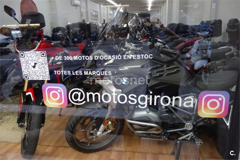 Suzuki Burgman 200 – Vista 17