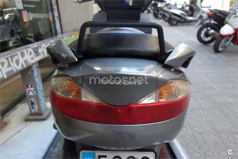 Suzuki Burgman 200 – Vista 6