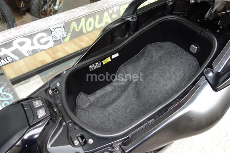 Yamaha TMAX 530 – Vista 11
