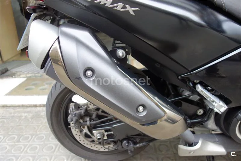 Yamaha TMAX 530 – Vista 17
