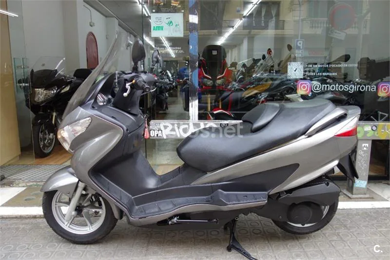 Suzuki Burgman 200 – Vista 4