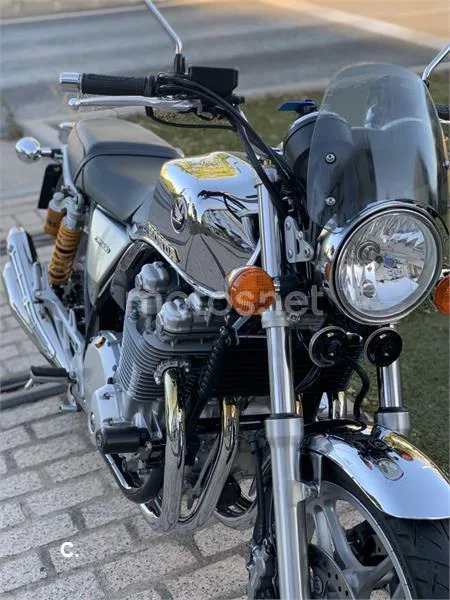 Honda CB 1100 – Vista 2