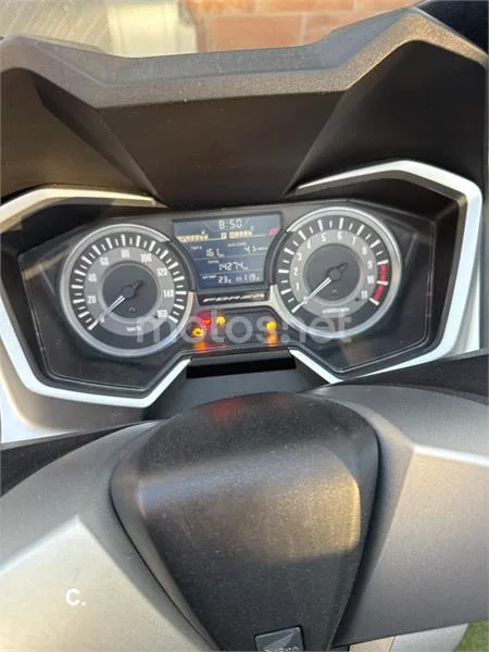 Honda Forza – Vista 3