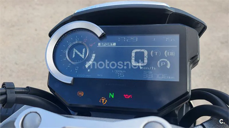 Honda CB 1000R – Vista 5