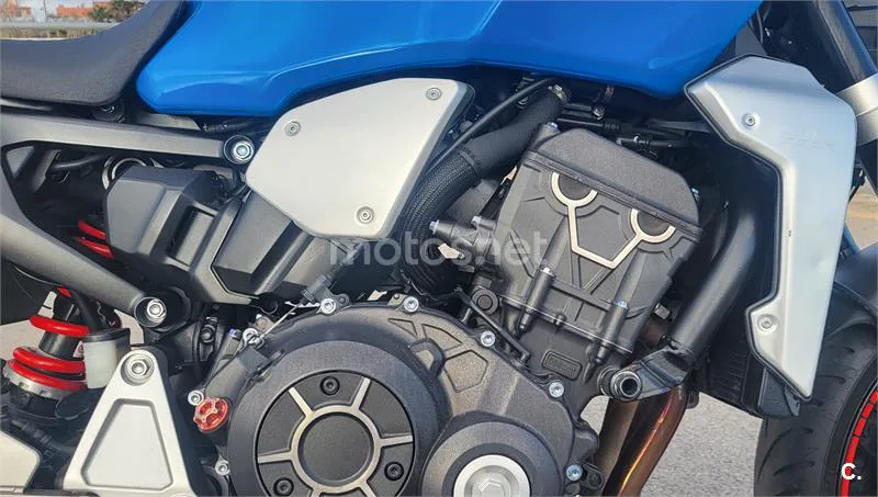 Honda CB 1000R – Vista 6