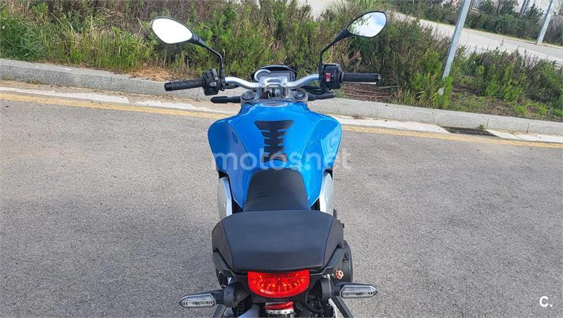 Honda CB 1000R – Vista 9