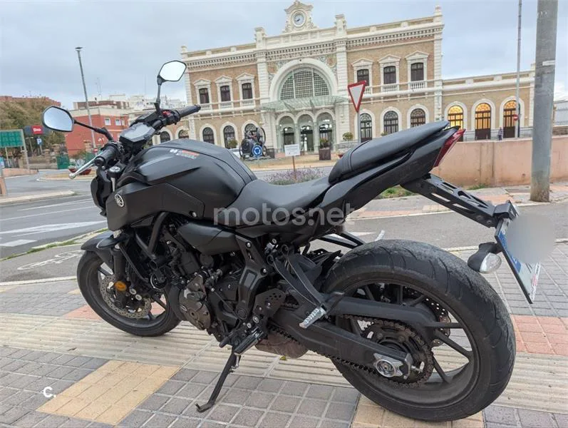 Yamaha MT-07 – Vista 2