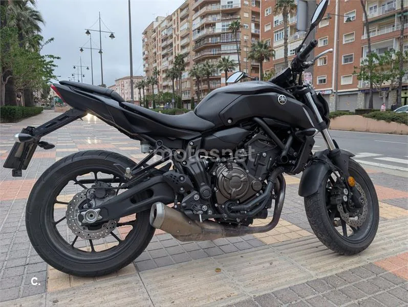 Yamaha MT-07 – Vista 5
