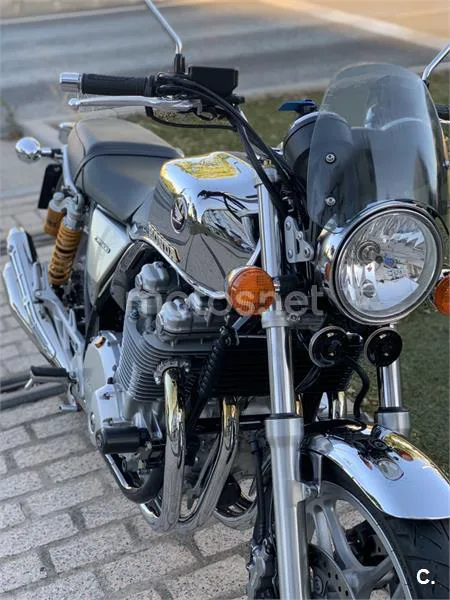 Honda CB 1100 – Vista 2