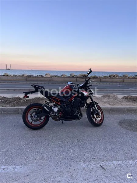 Kawasaki Z 900 – Vista 4