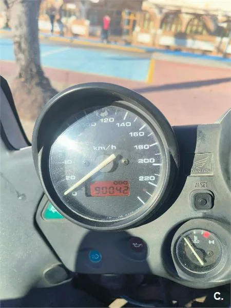 Honda Varadero XL1000V – Vista 5