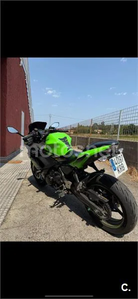 Kawasaki Ninja 650 – Vista 5