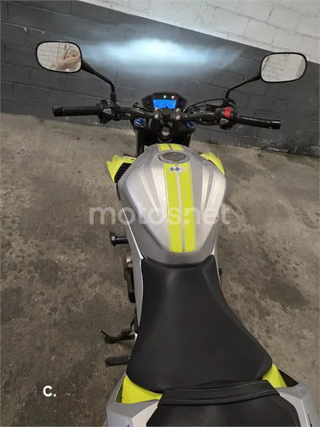 Honda CB 500 F – Vista 6