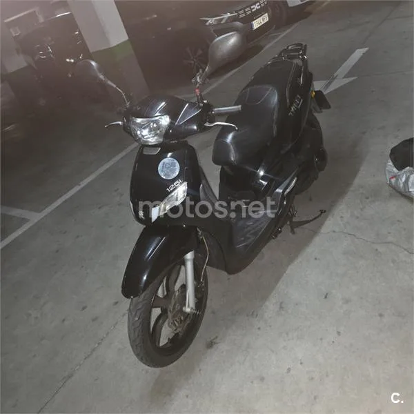 Peugeot TWEET 125 – Vista 2