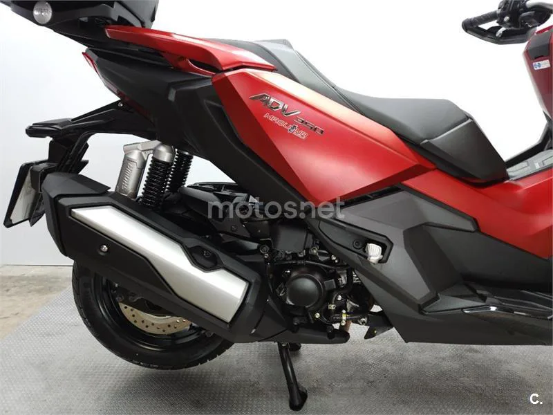 Honda ADV 350 – Vista 5
