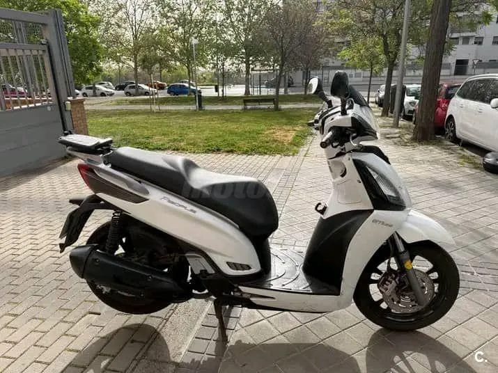 Kymco People 125 GTi – Vista 2