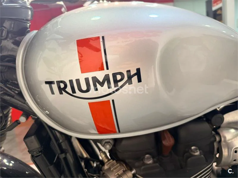 Triumph Street Twin – Vista 3