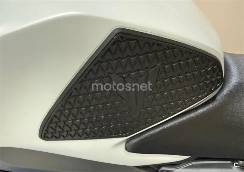 Yamaha MT-09 – Vista 10